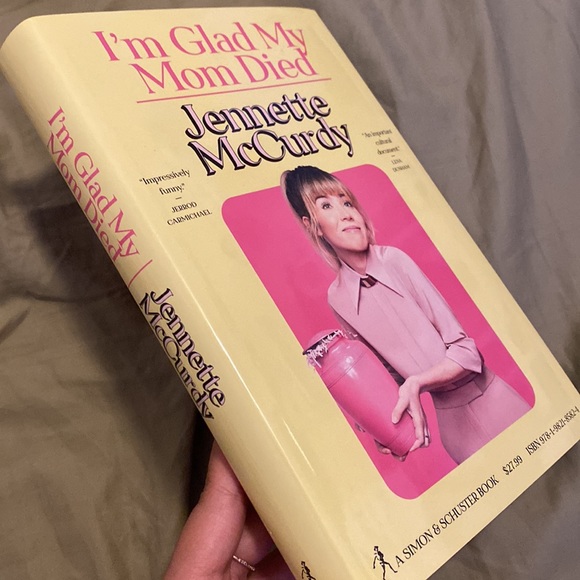 I’m Glad My Mom Died by Jeannette McCurdy - Picture 5 of 5